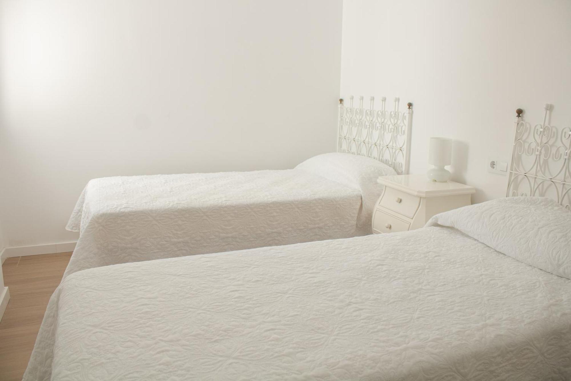 Precioso Apartamento En 1º Linea De La Playa De Gandia Solo Familias Zewnętrze zdjęcie